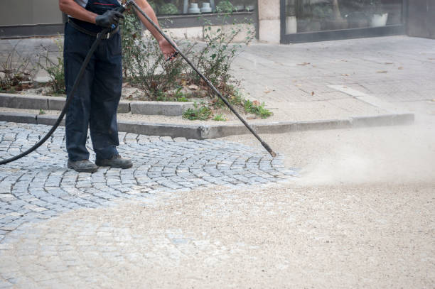 Best Gas Station Cleaning  in Redway, CA